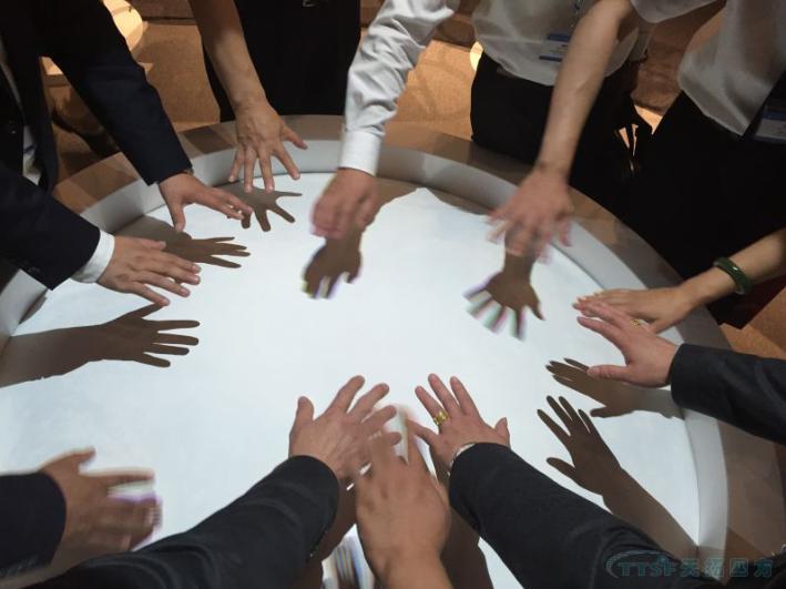 楊總隨中國新能源商會(hui) 及漢能集團等新能源企業(ye) 赴日考察成果豐(feng) 碩 楊總隨中國新能源商會(hui) 及漢能集團等新能源企業(ye) 赴日考察成果豐(feng) 碩